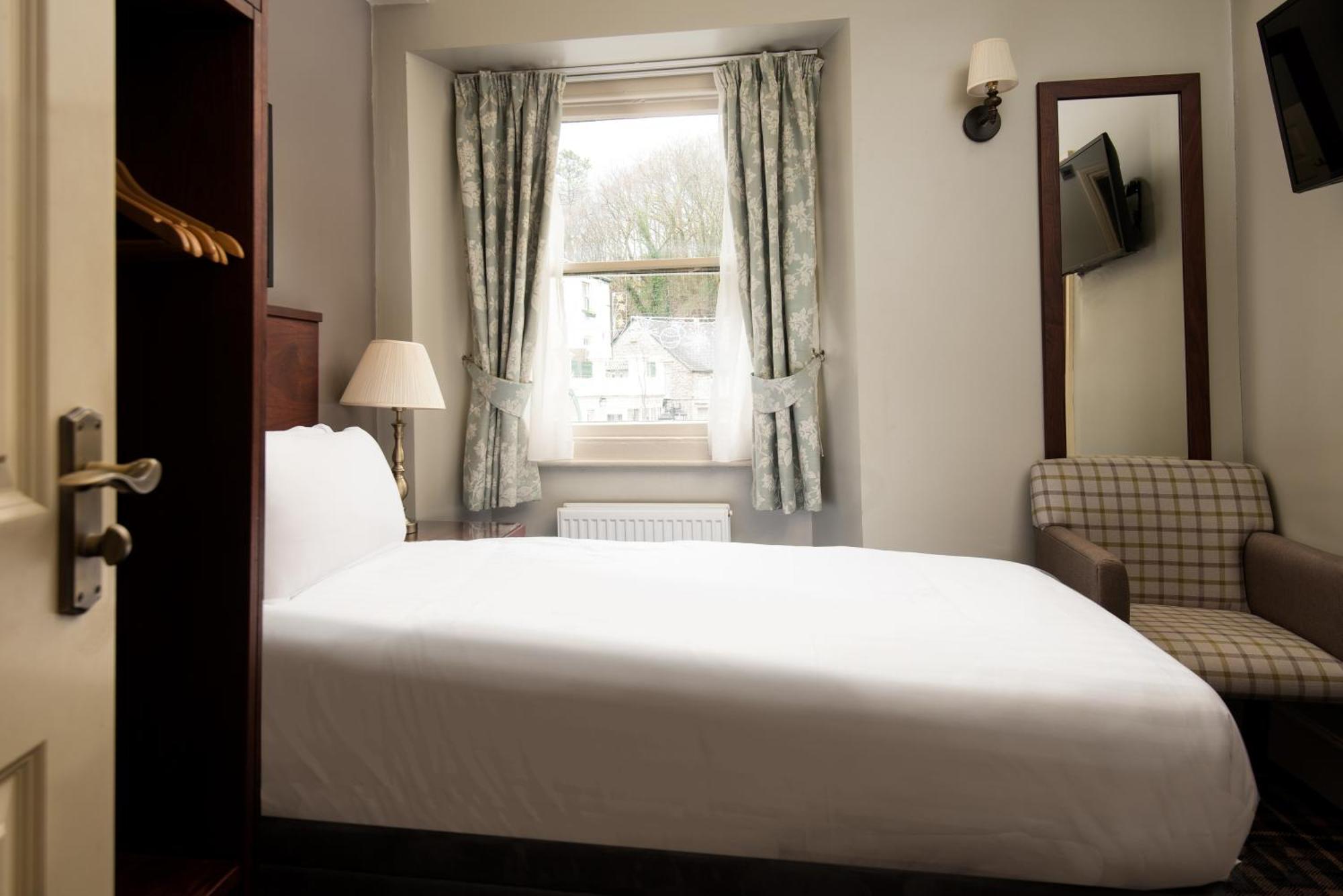The Ambleside Inn - The Inn Collection Group Room photo