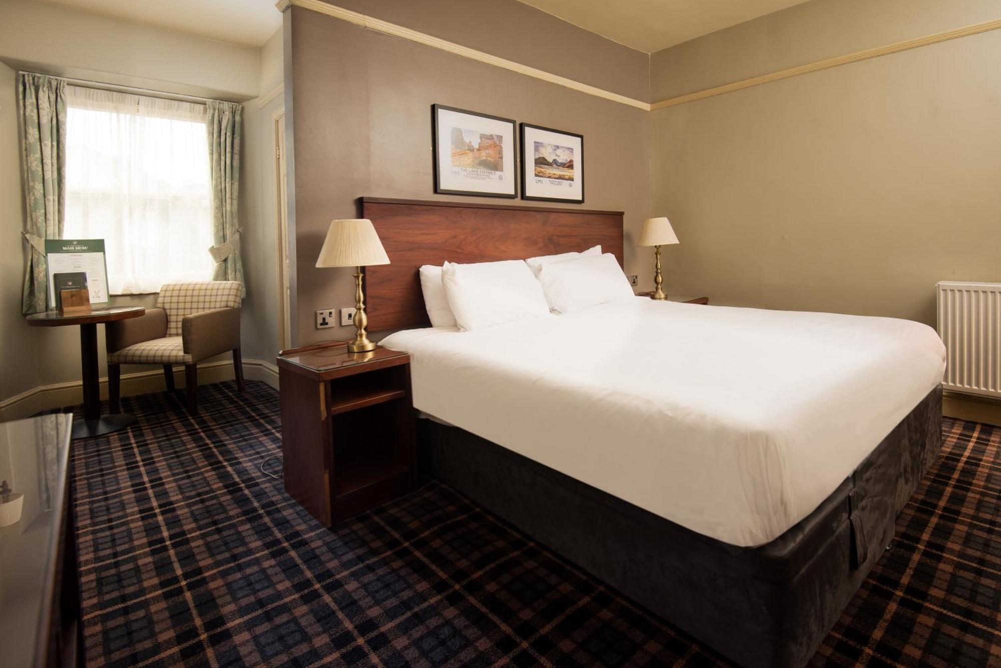 The Ambleside Inn - The Inn Collection Group Room photo